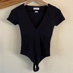 Babaton Contour V-Neck Shortsleeve Bodysuit